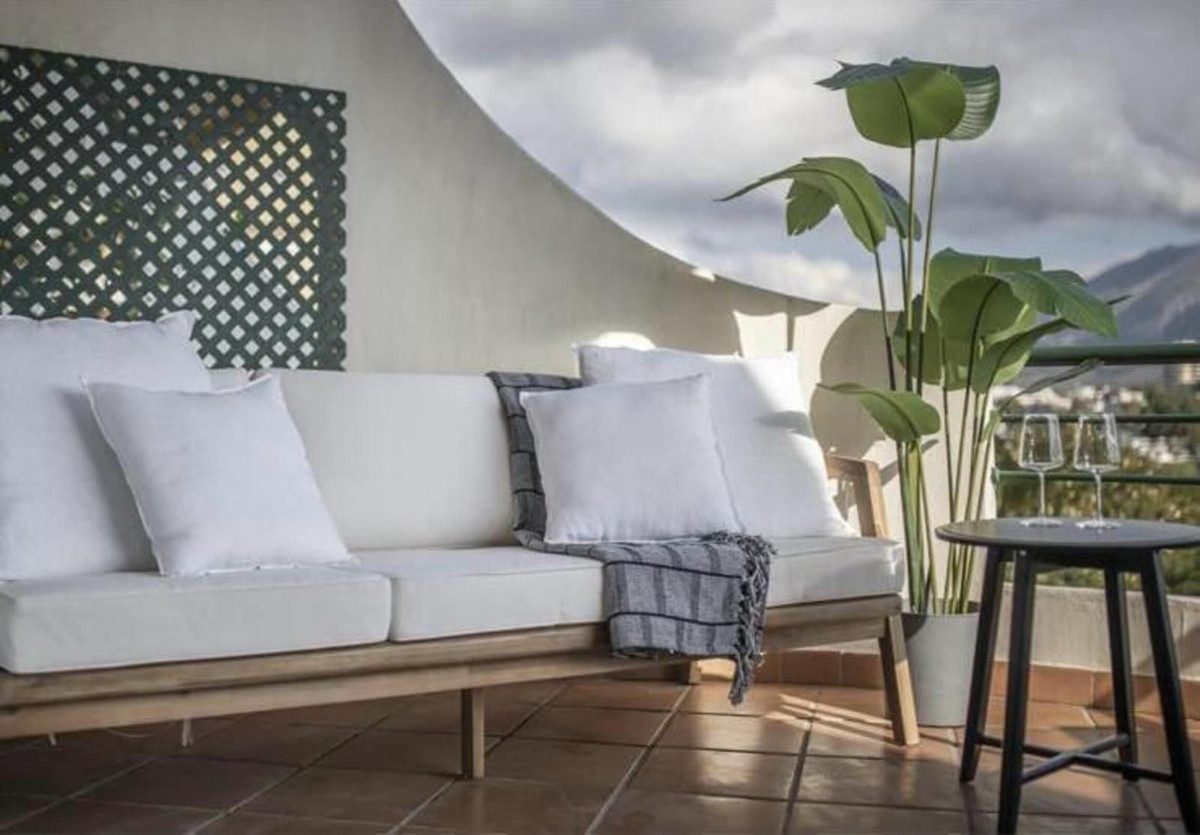 Middle Floor Apartment in Marbella, Costa del Sol – 2 beds – 475000 € - photo 10 of 10