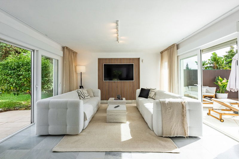 Detached Villa in Marbella, Costa del Sol – 3 beds – 999000 €