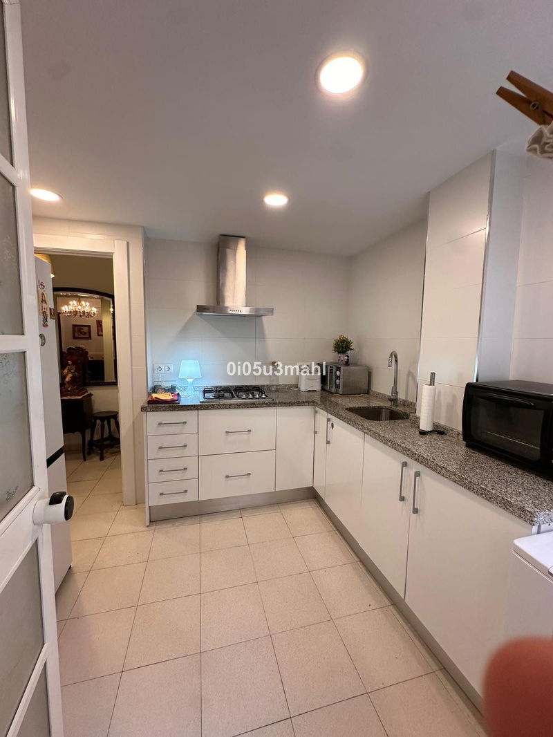 Middle Floor Apartment in Málaga, Costa del Sol – 3 beds – 275000 €