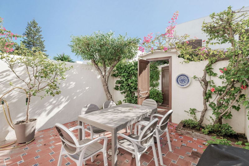 Townhouse in Estepona, Costa del Sol – 2 beds – 450000 €