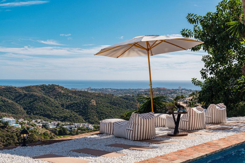 Detached Villa in Benahavís, Costa del Sol – 6 beds – 2995000 €