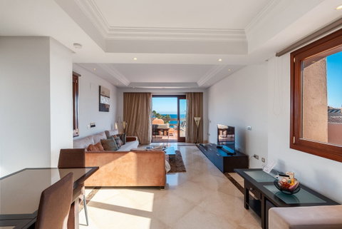 Penthouse in Estepona, Costa del Sol – 1 beds – 795000 € - photo 3 of 19