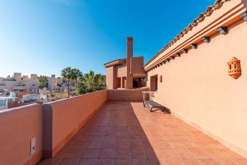 Penthouse in Estepona, Costa del Sol – 1 beds – 795000 € - photo 12 of 19