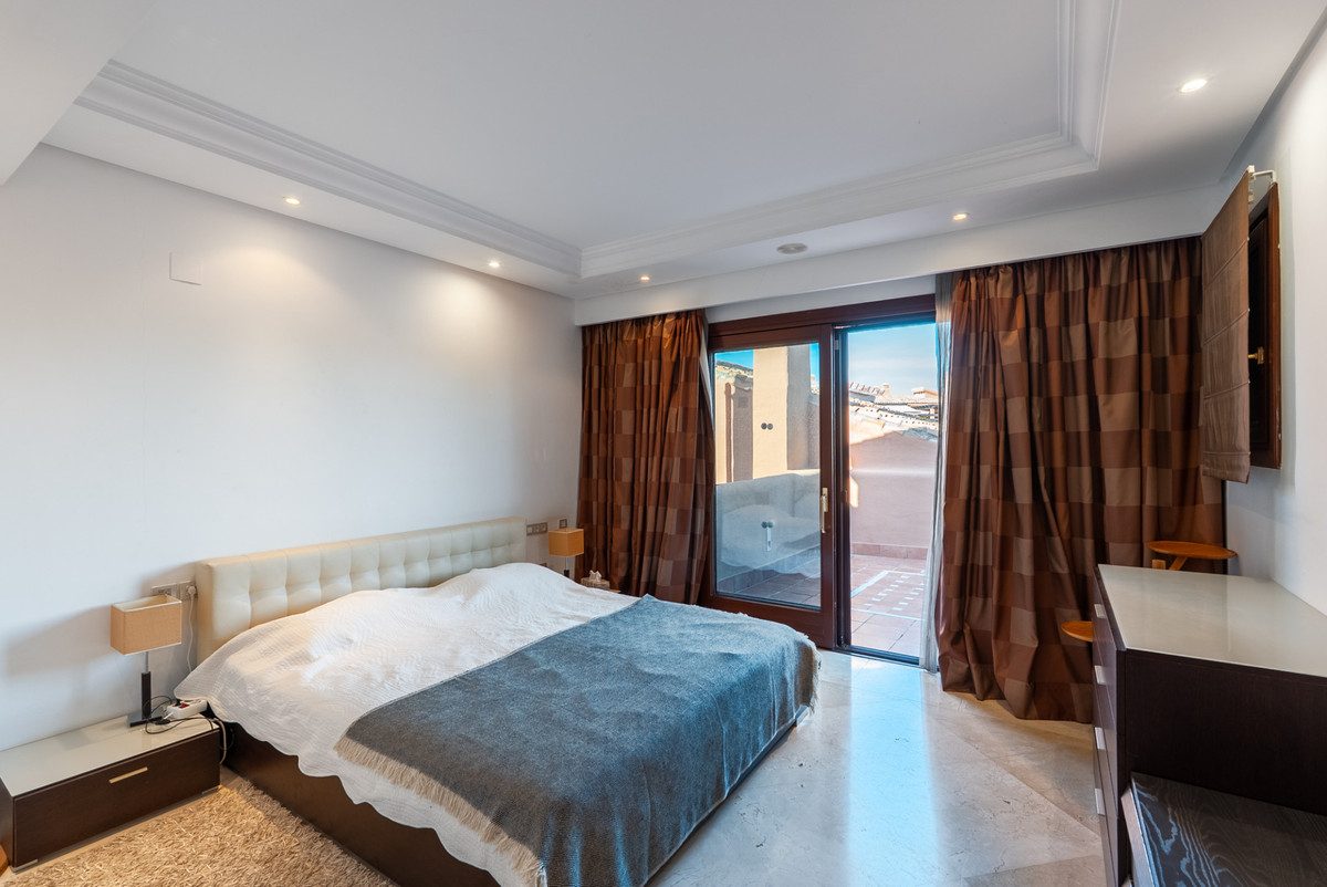 Penthouse in Estepona, Costa del Sol – 1 beds – 795000 € - photo 13 of 19