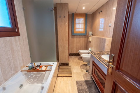 Penthouse in Estepona, Costa del Sol – 1 beds – 795000 € - photo 18 of 19