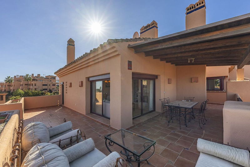 Penthouse in Marbella, Costa del Sol – 3 beds – 450000 €