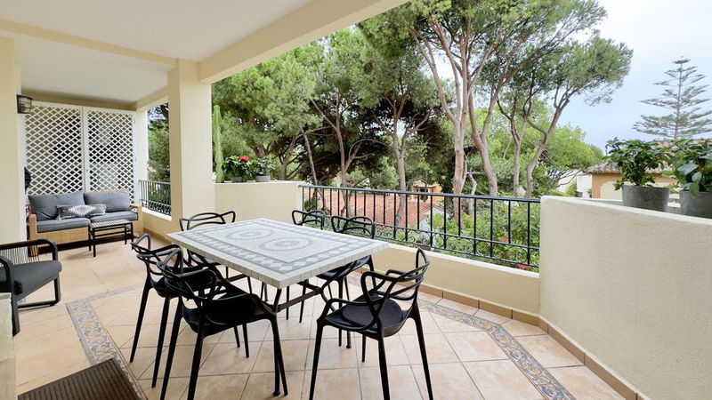 Middle Floor Apartment in Marbella, Costa del Sol – 2 beds – 680000 €