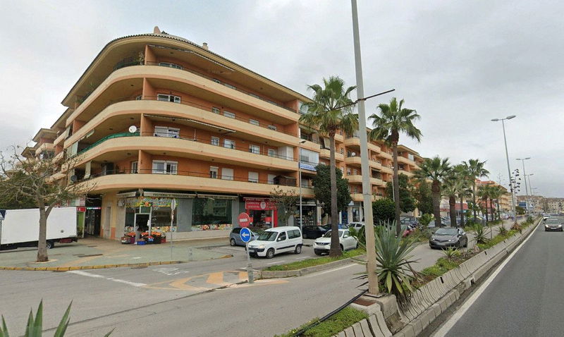Middle Floor Apartment in Manilva, Costa del Sol – 2 beds – 236000 €