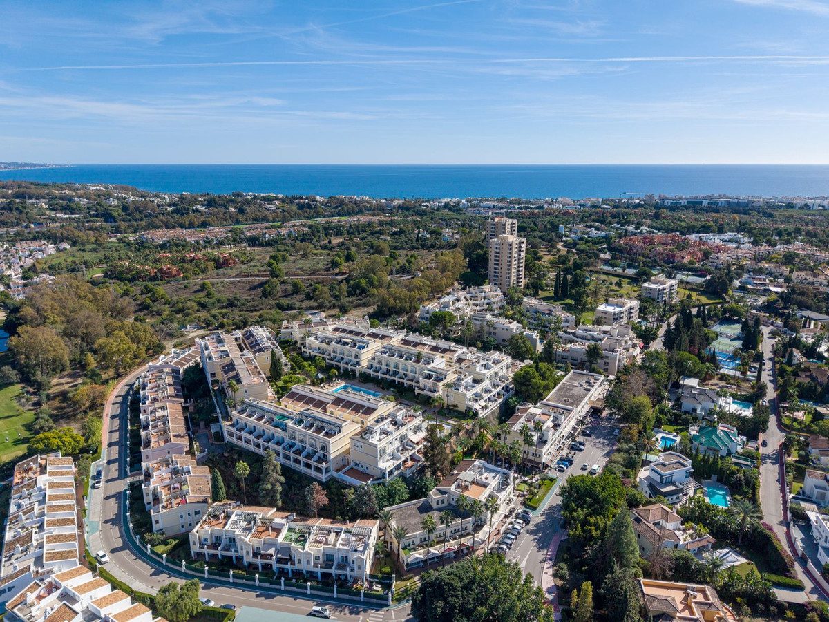 Townhouse in Marbella, Costa del Sol – 4 beds – 1395000 € - photo 30 of 44