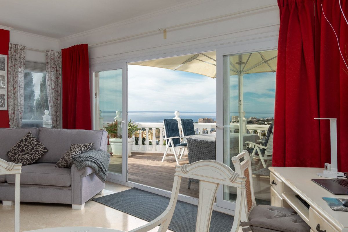 Detached Villa in Mijas, Costa del Sol – 5 beds – 1650000 € - photo 7 of 37
