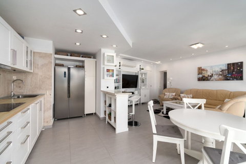 Detached Villa in Mijas, Costa del Sol – 5 beds – 1650000 € - photo 14 of 37