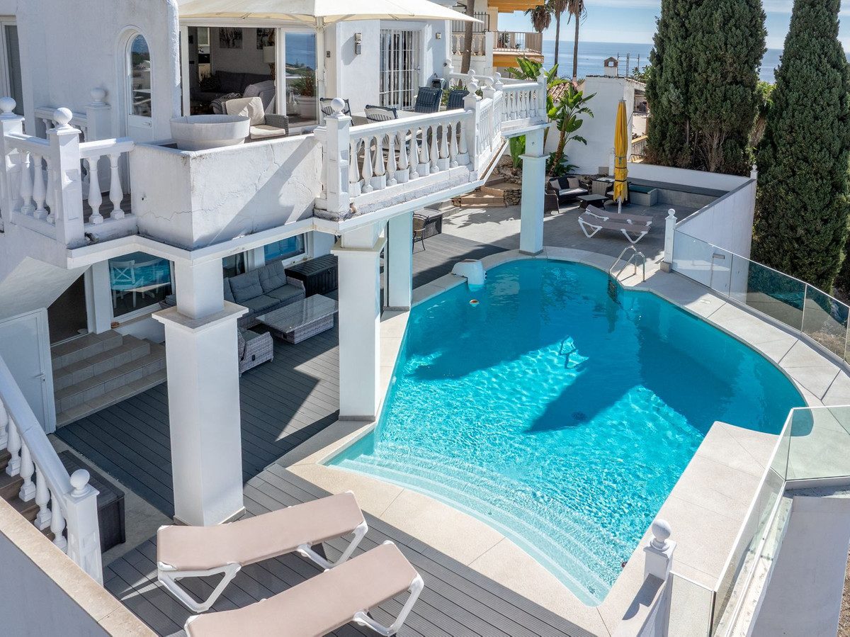 Detached Villa in Mijas, Costa del Sol – 5 beds – 1650000 € - photo 23 of 37
