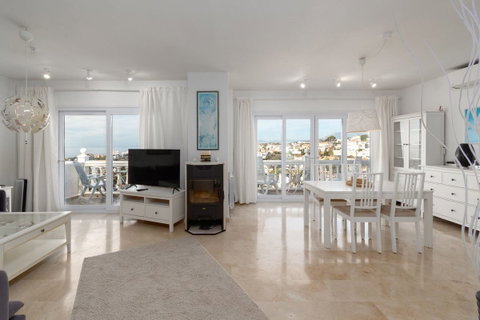 Detached Villa in Mijas, Costa del Sol – 5 beds – 1650000 € - photo 25 of 37
