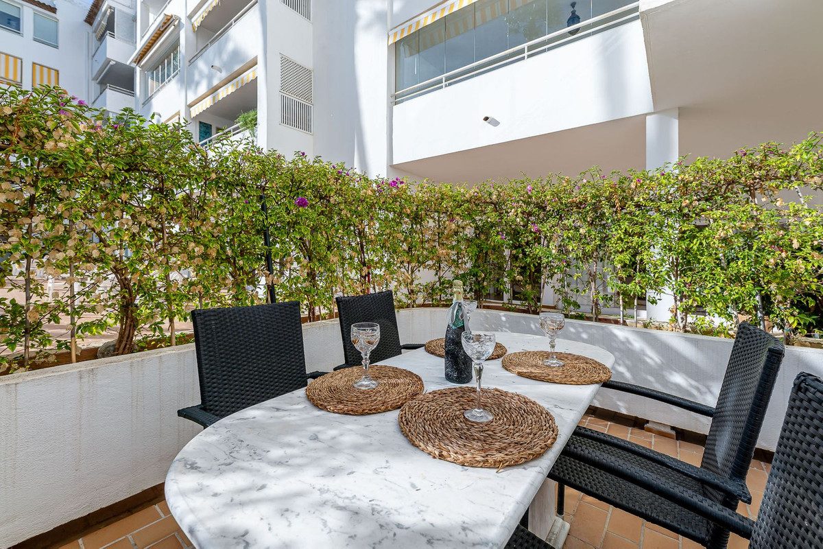 Ground Floor Apartment in Torremolinos, Costa del Sol – 2 beds – 299000 € - photo 2 of 25