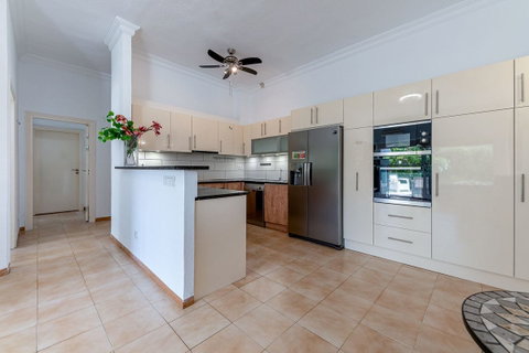 Ground Floor Apartment in Torremolinos, Costa del Sol – 2 beds – 299000 € - photo 5 of 25