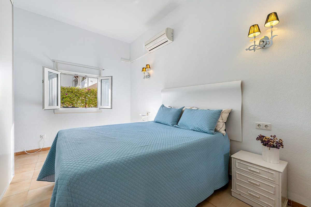 Ground Floor Apartment in Torremolinos, Costa del Sol – 2 beds – 299000 € - photo 12 of 25