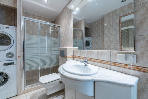 Ground Floor Apartment in Torremolinos, Costa del Sol – 2 beds – 299000 € - photo 14 of 25