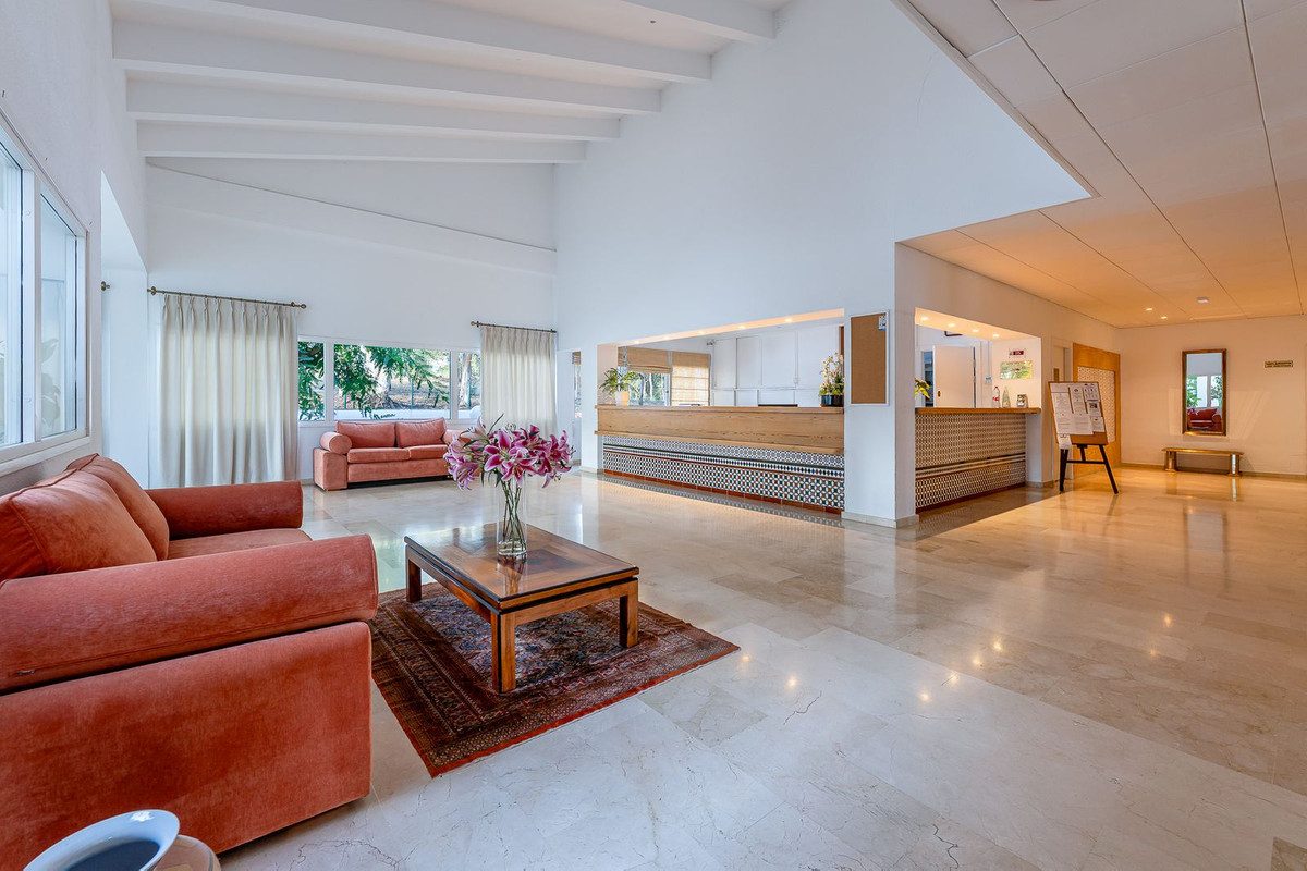 Ground Floor Apartment in Torremolinos, Costa del Sol – 2 beds – 299000 € - photo 24 of 25