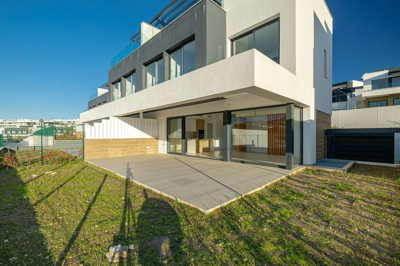 Townhouse in Estepona, Costa del Sol – 4 beds – 875000 €