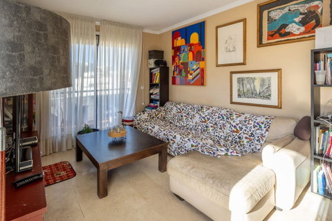 Middle Floor Apartment in Estepona, Costa del Sol – 3 beds – 485000 € - photo 5 of 28