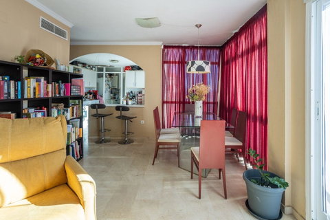Middle Floor Apartment in Estepona, Costa del Sol – 3 beds – 485000 € - photo 6 of 28