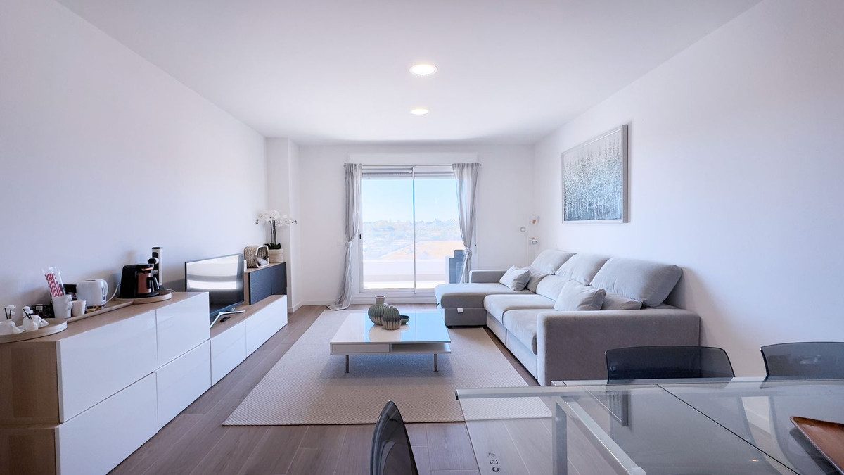 Middle Floor Apartment in Marbella, Costa del Sol – 3 beds – 475000 € - photo 5 of 17