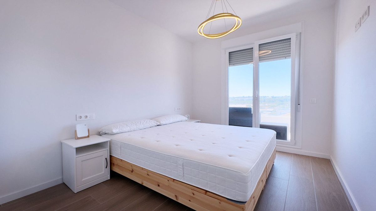 Middle Floor Apartment in Marbella, Costa del Sol – 3 beds – 475000 € - photo 14 of 17