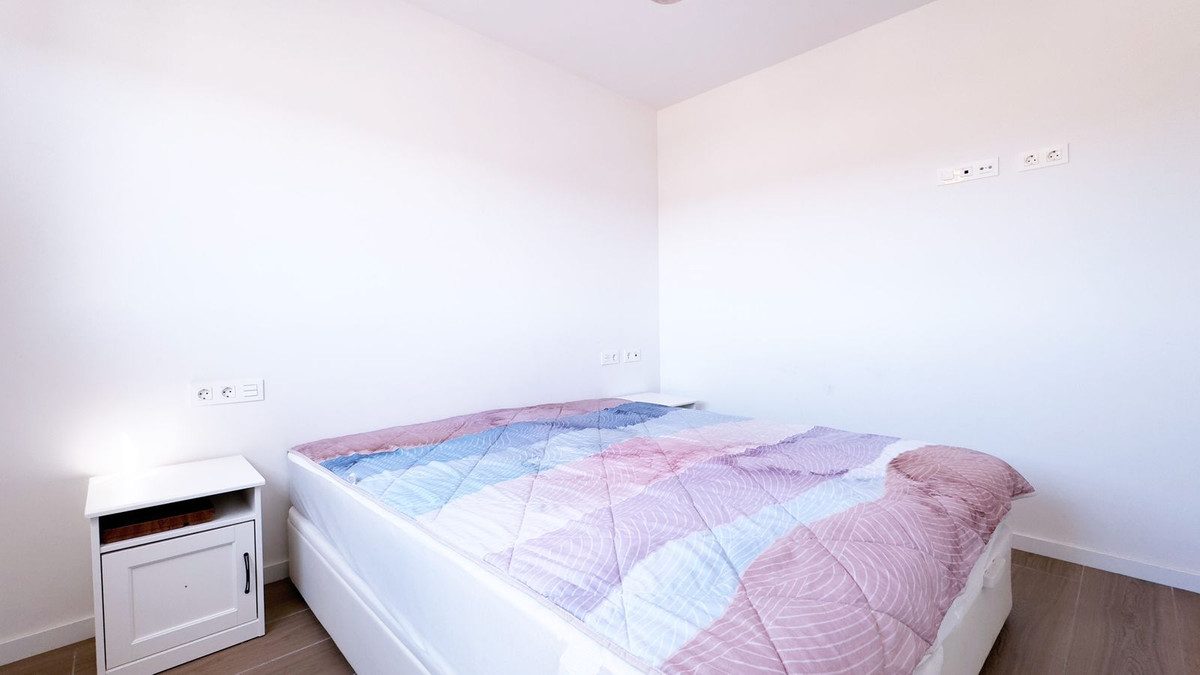 Middle Floor Apartment in Marbella, Costa del Sol – 3 beds – 475000 € - photo 15 of 17