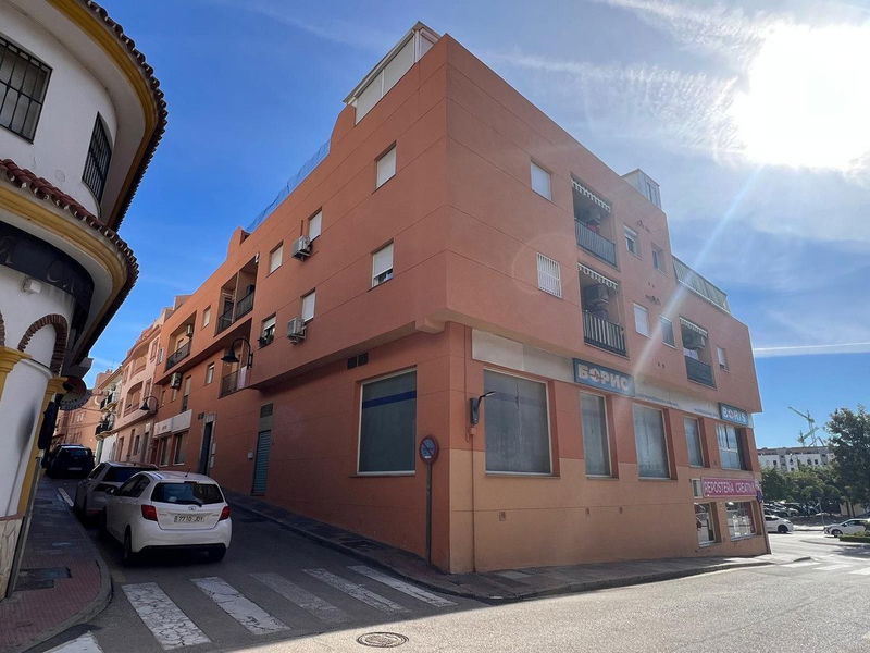 Middle Floor Apartment in Fuengirola, Costa del Sol – 2 beds – 305000 €