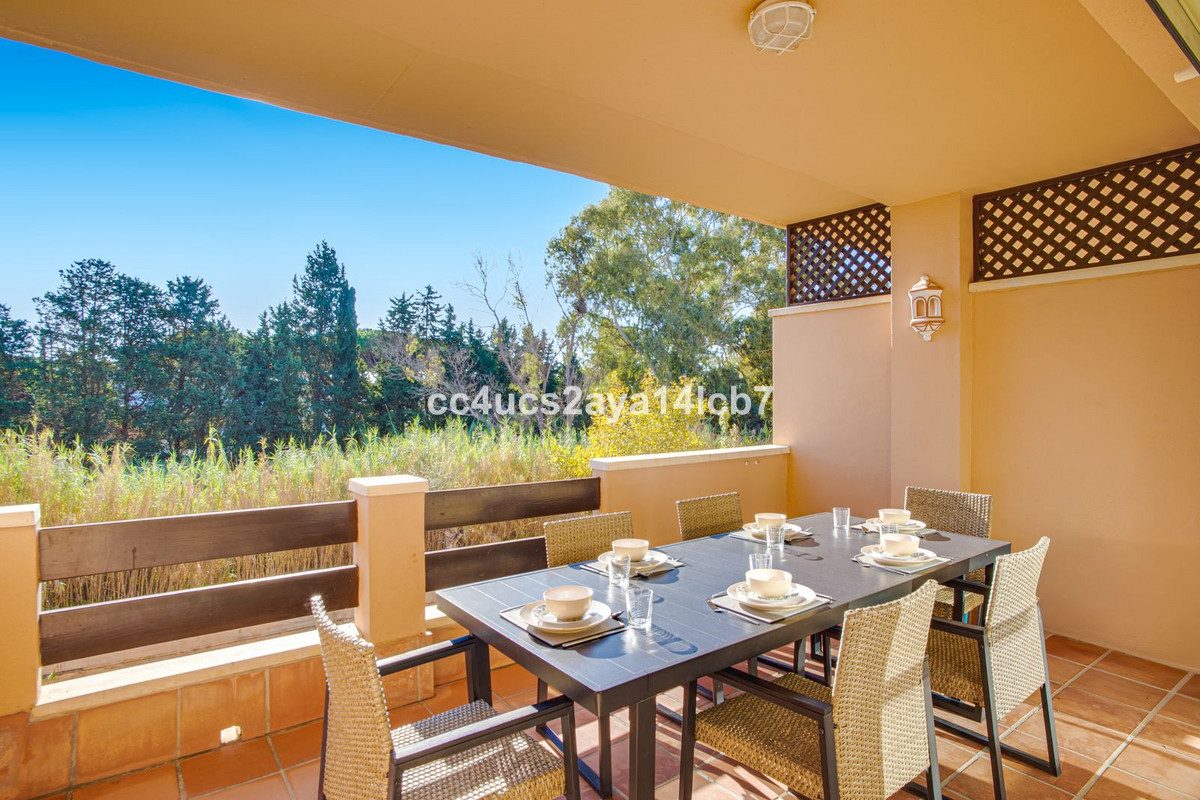 Middle Floor Apartment in Marbella, Costa del Sol – 3 beds – 455000 € - photo 4 of 26