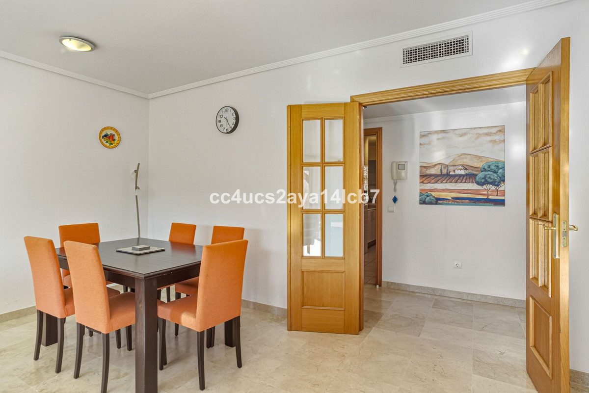 Middle Floor Apartment in Marbella, Costa del Sol – 3 beds – 455000 € - photo 9 of 26