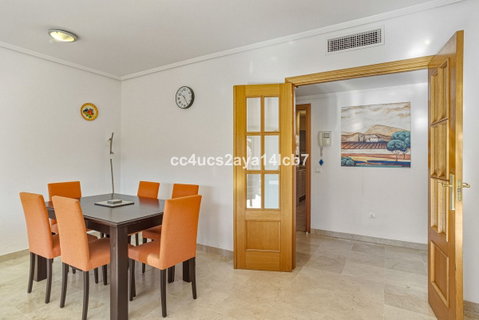 Middle Floor Apartment in Marbella, Costa del Sol – 3 beds – 455000 € - photo 9 of 26