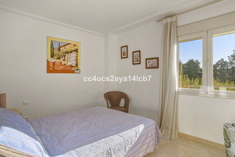 Middle Floor Apartment in Marbella, Costa del Sol – 3 beds – 455000 € - photo 13 of 26