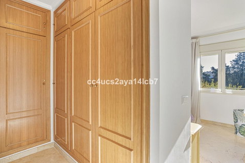 Middle Floor Apartment in Marbella, Costa del Sol – 3 beds – 455000 € - photo 14 of 26