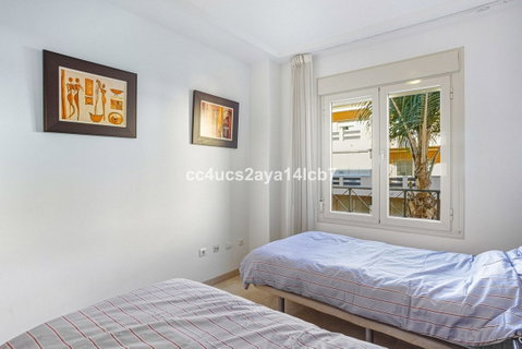 Middle Floor Apartment in Marbella, Costa del Sol – 3 beds – 455000 € - photo 17 of 26