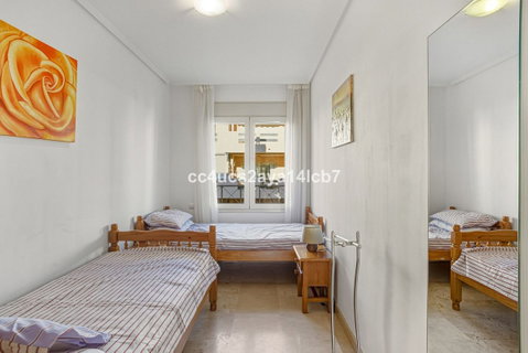 Middle Floor Apartment in Marbella, Costa del Sol – 3 beds – 455000 € - photo 20 of 26