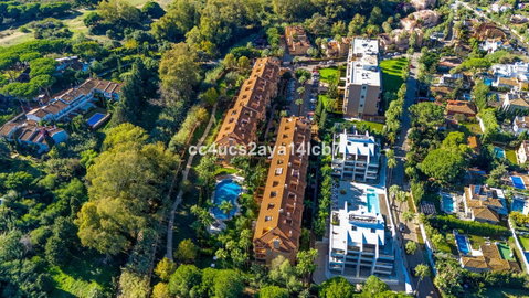 Middle Floor Apartment in Marbella, Costa del Sol – 3 beds – 455000 € - photo 25 of 26
