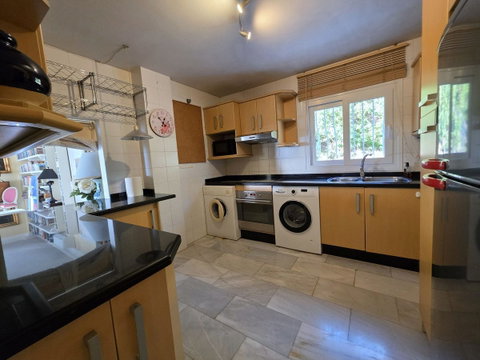 Middle Floor Apartment in Marbella, Costa del Sol – 2 beds – 399000 € - photo 4 of 26