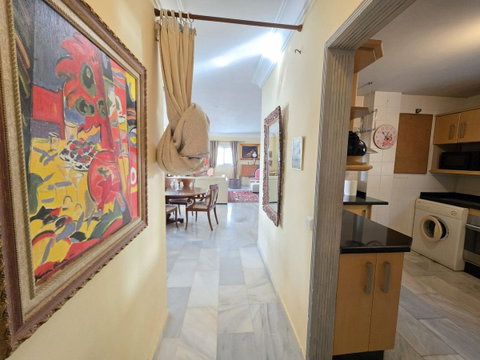 Middle Floor Apartment in Marbella, Costa del Sol – 2 beds – 399000 € - photo 10 of 26
