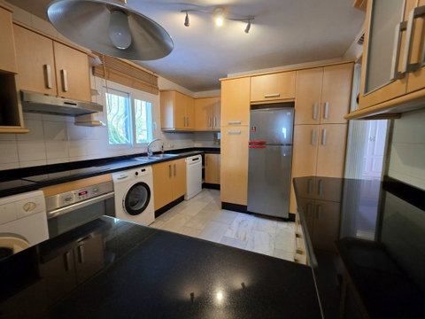 Middle Floor Apartment in Marbella, Costa del Sol – 2 beds – 399000 € - photo 20 of 26