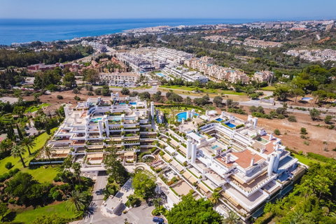 Middle Floor Apartment in Marbella, Costa del Sol – 2 beds – 795000 € - photo 18 of 24