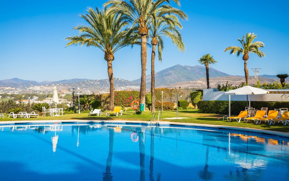 Middle Floor Apartment in Marbella, Costa del Sol – 2 beds – 795000 € - photo 19 of 24