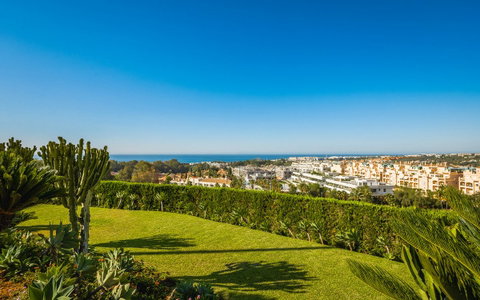 Middle Floor Apartment in Marbella, Costa del Sol – 2 beds – 795000 € - photo 20 of 24