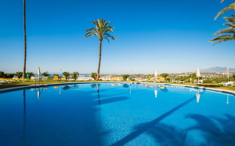 Middle Floor Apartment in Marbella, Costa del Sol – 2 beds – 795000 € - photo 23 of 24