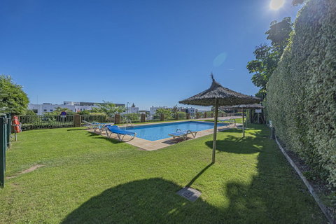 Middle Floor Apartment in Estepona, Costa del Sol – 2 beds – 420000 € - photo 5 of 38