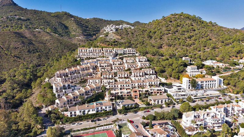 Townhouse in Benahavís, Costa del Sol – 5 beds – 729000 €