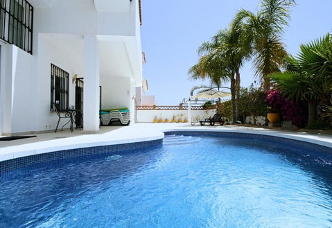 Detached Villa in Mijas, Costa del Sol – 4 beds – 995000 € - photo 2 of 22