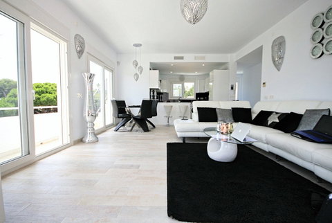 Detached Villa in Mijas, Costa del Sol – 4 beds – 995000 € - photo 9 of 22