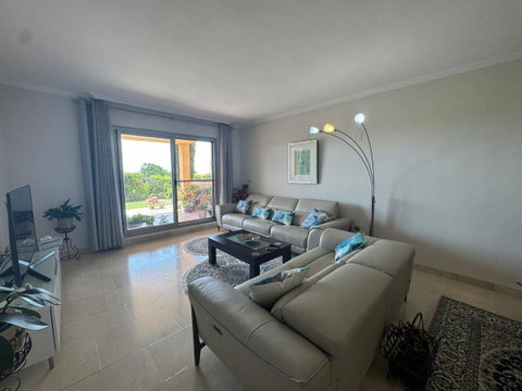 Ground Floor Apartment in Estepona, Costa del Sol – 2 beds – 350000 € - photo 16 of 28