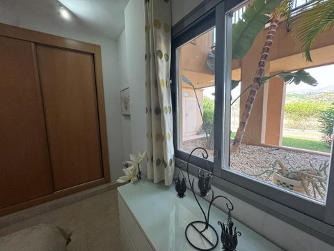 Ground Floor Apartment in Estepona, Costa del Sol – 2 beds – 350000 € - photo 22 of 28
